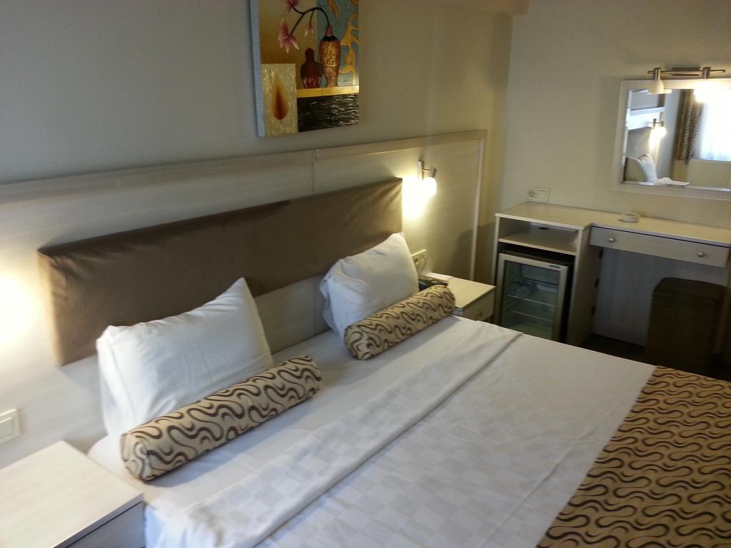 Grand Zeybek Hotel Izmir Eksteriør billede