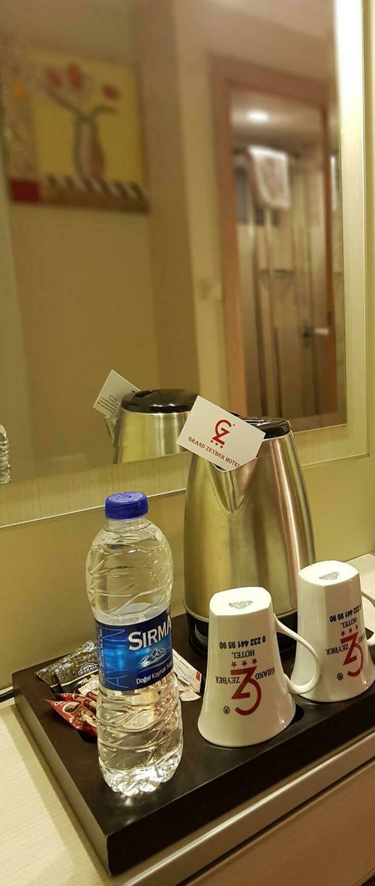 Grand Zeybek Hotel Izmir Eksteriør billede