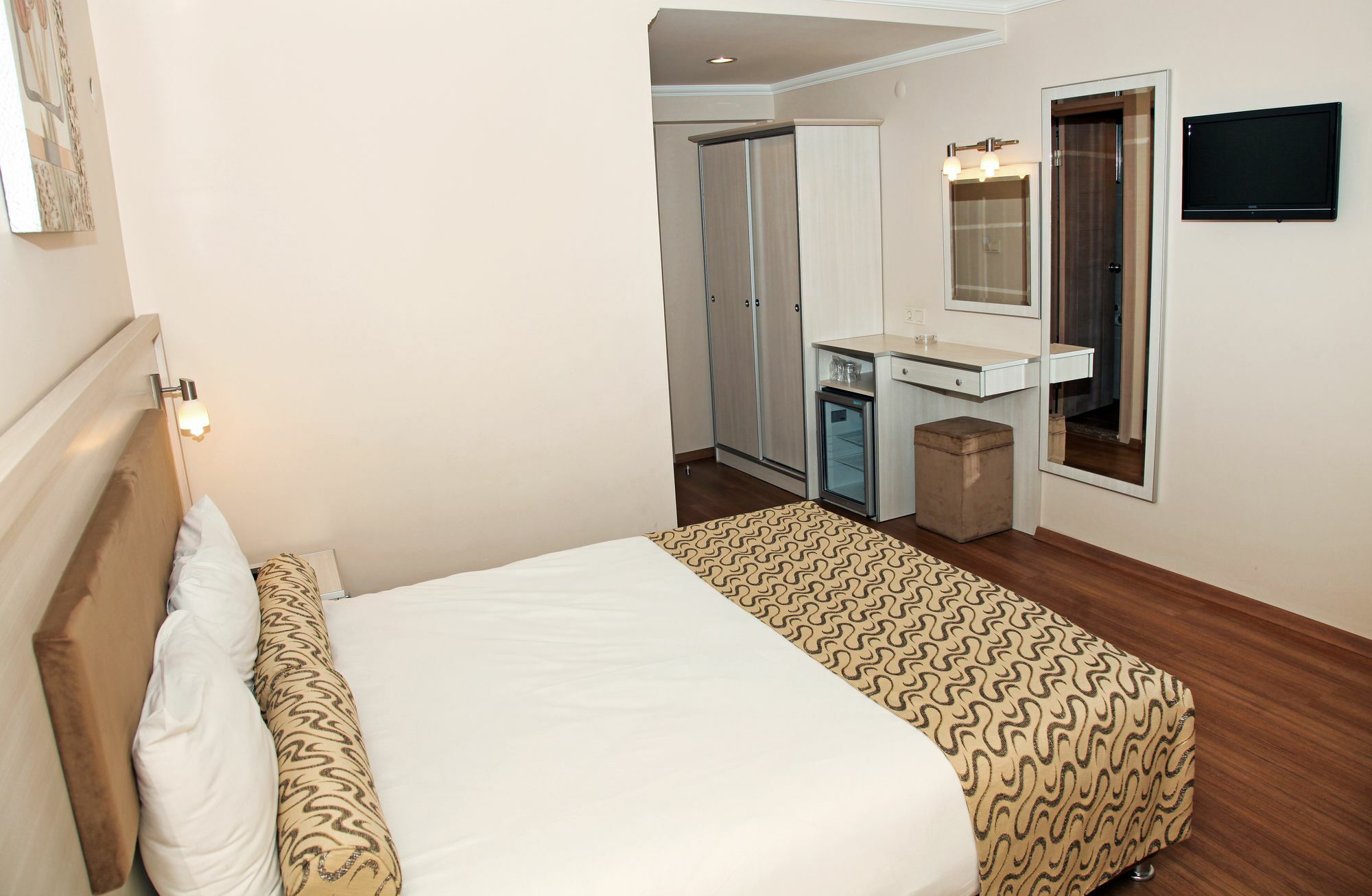 Grand Zeybek Hotel Izmir Eksteriør billede