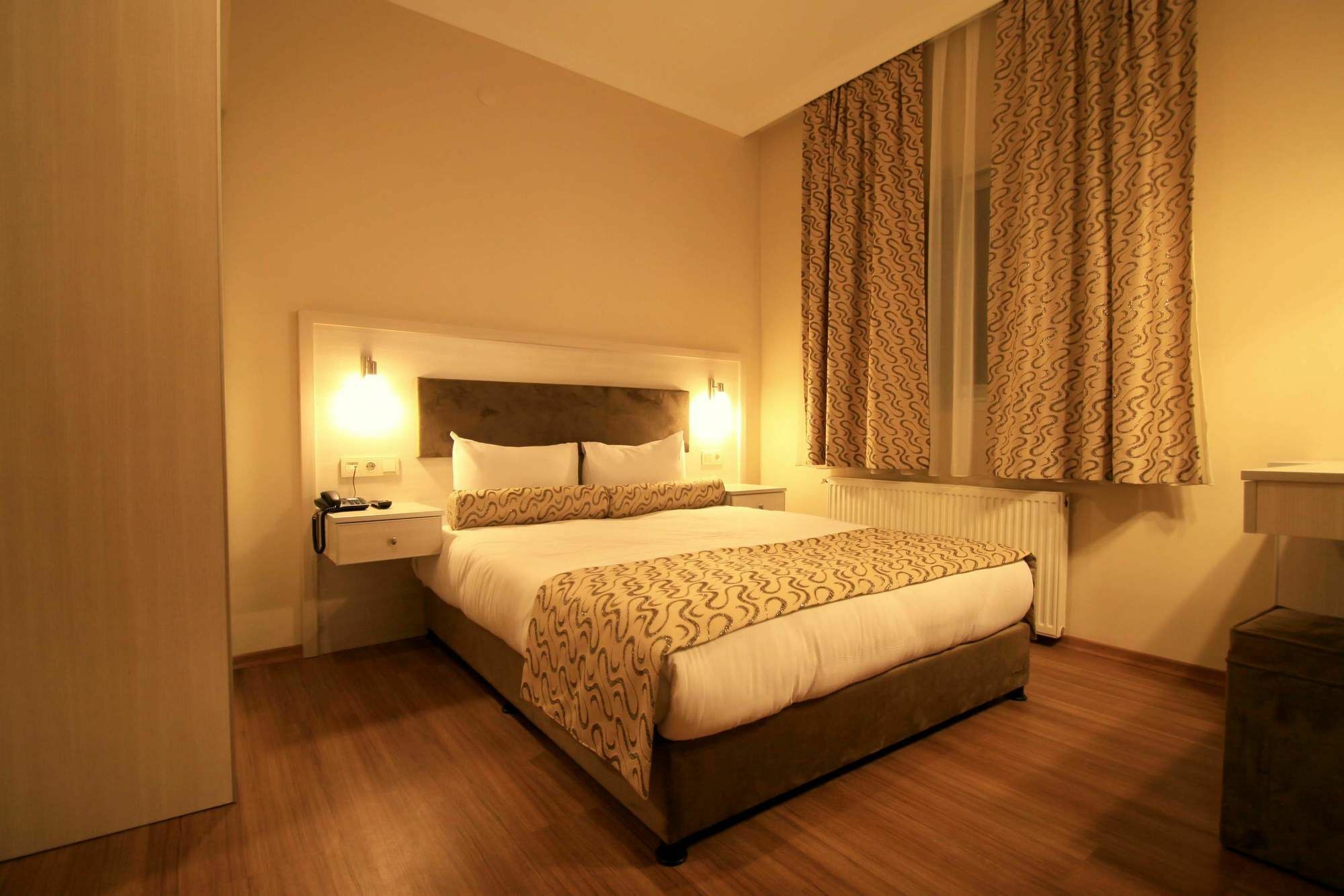 Grand Zeybek Hotel Izmir Eksteriør billede